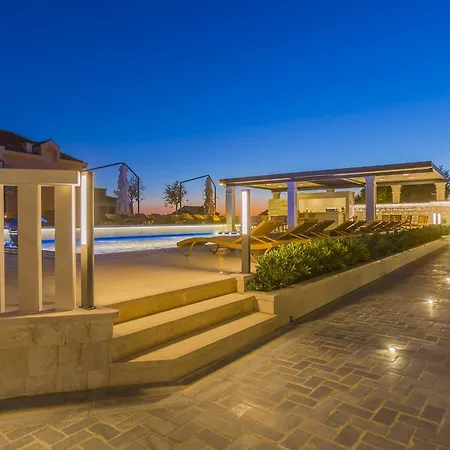 Luxury Makarska