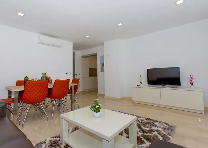 Luxury 4* Makarska