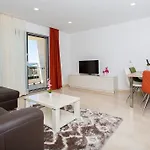 Luxury 4*