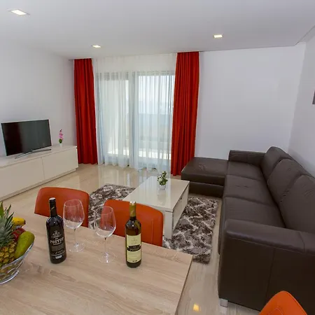 Luxury 4* Makarska