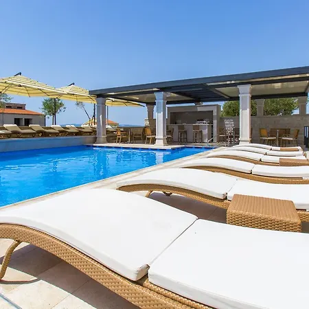 Lägenhet Luxury 4*