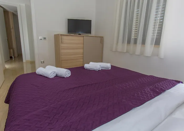 Luxury 4* מאקרסקה