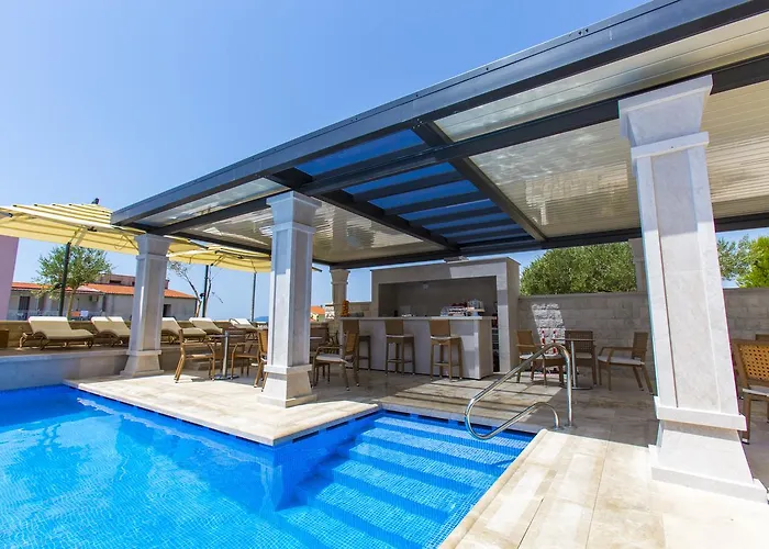 Luxury דירה